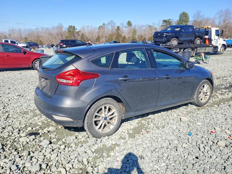 Photo 3 from auction – 2018 FORD FOCUS with VIN 1FADP3K23JL255843