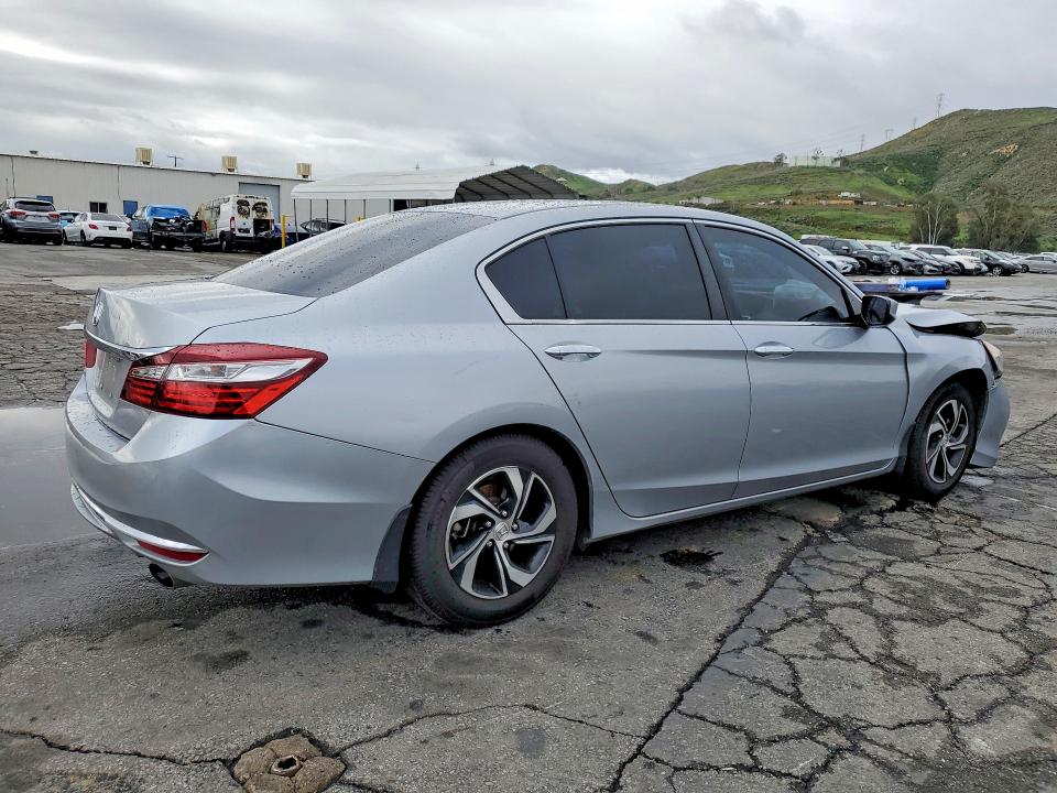 Photo 3 from auction – 2016 HONDA ACCORD LX with VIN 1HGCR2F31GA067843