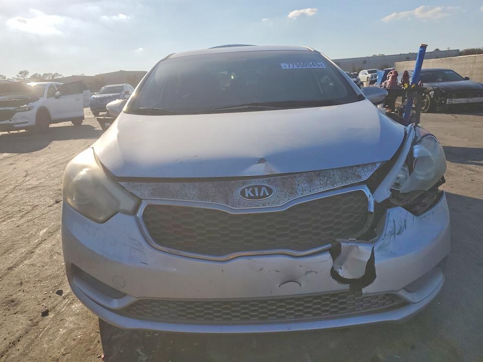 Photo 5 from auction – 2015 KIA FORTE with VIN KNAFX4A64F5427934