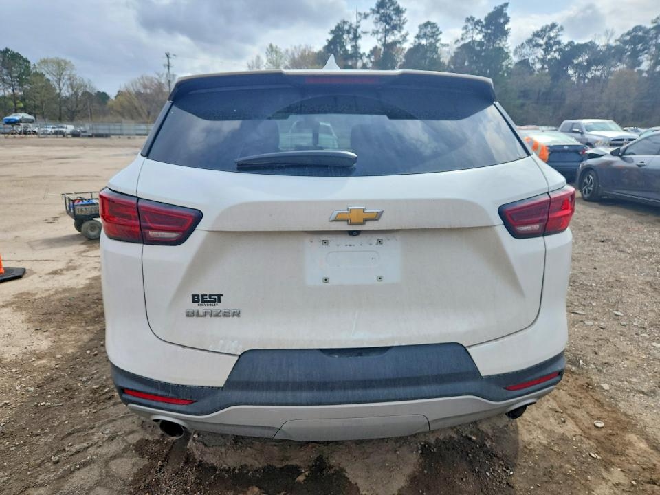 Photo 6 from auction – 2023 CHEVROLET BLAZER with VIN 3GNKBCR45PS219945