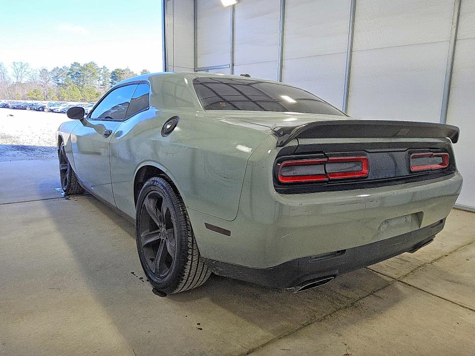 Photo 2 from auction – 2015 DODGE CHALLENGER with VIN 2C3CDZAT4FH869384