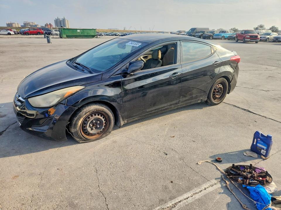 HYUNDAI ELANTRA 2016 with VIN 5NPDH4AE7GH725541 - Photo from auction
