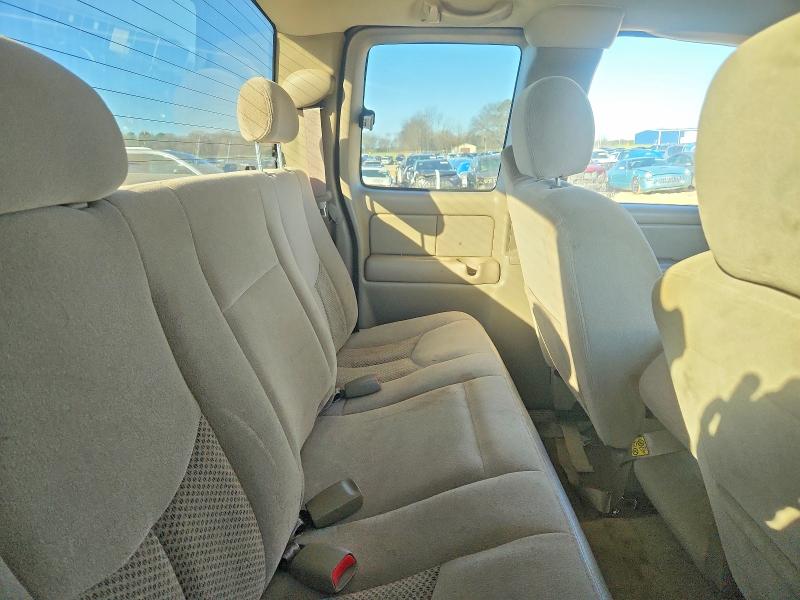 Photo 10 from auction – 2004 CHEVROLET SILVERADO with VIN 2GCEC19V041134924
