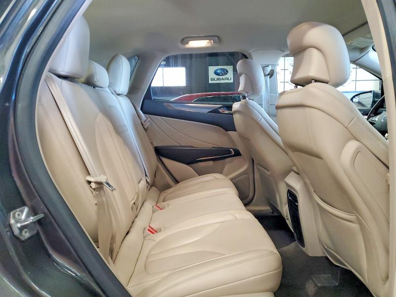 Photo 11 from auction – 2017 LINCOLN MKC PREMIE with VIN 5LMCJ1D94HUL46462