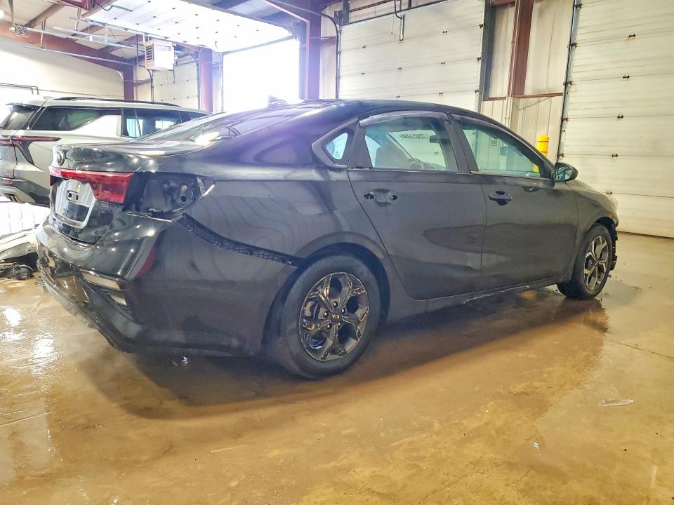 Photo 3 from auction – 2019 KIA FORTE with VIN 3KPF24ADXKE060701