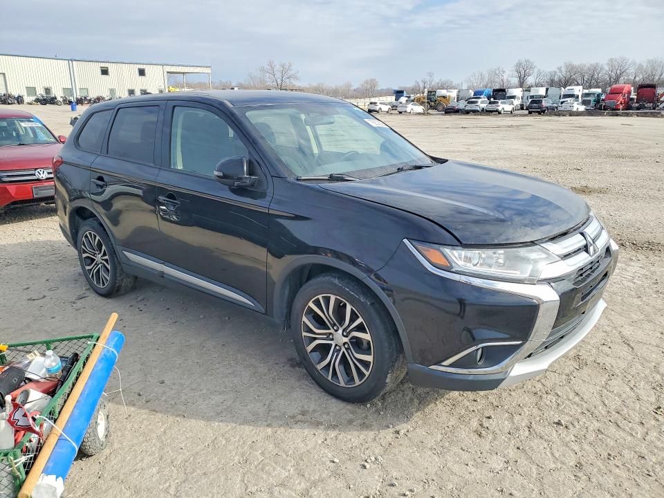Photo 4 from auction – 2017 MITSUBISHI OUTLANDER with VIN JA4AZ3A3XHZ044822