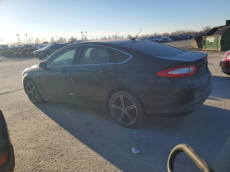 Photo 2 from auction – 2014 FORD FUSION with VIN 3FA6P0HD1ER126037