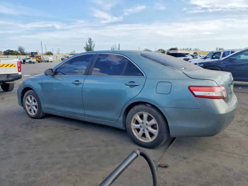 Photo 2 from auction – 2011 TOYOTA CAMRY BASE with VIN 4T1BF3EK4BU685971