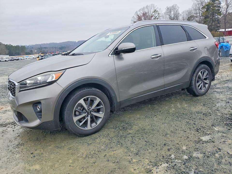 KIA SORENTO EX 2019 with VIN 5XYPH4A56KG523531 - Photo from auction
