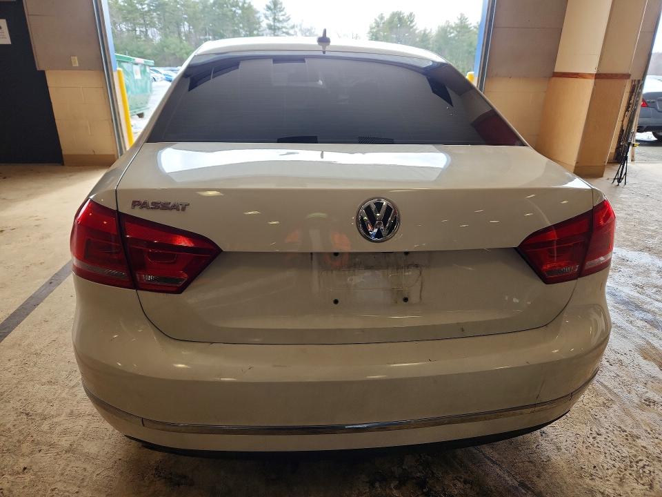 Photo 6 from auction – 2013 VOLKSWAGEN PASSAT with VIN 1VWCN7A32DC111845
