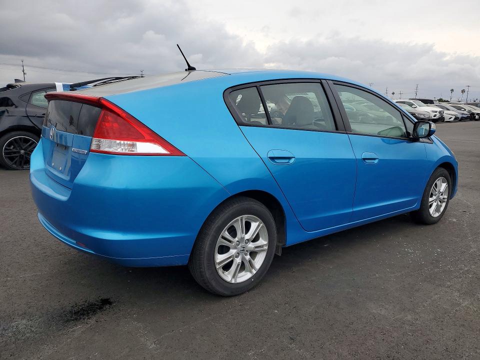 Photo 3 from auction – 2010 HONDA INSIGHT with VIN JHMZE2H74AS028846