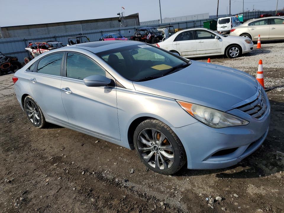 Photo 4 from auction – 2011 HYUNDAI SONATA with VIN 5NPEC4AC6BH291428