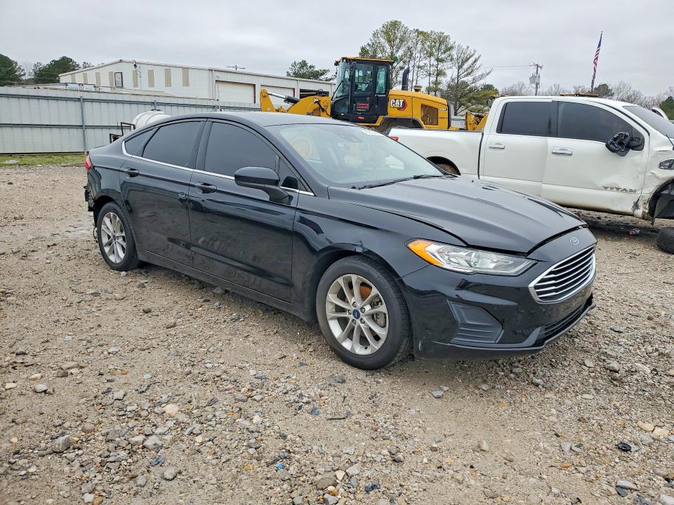 Photo 4 from auction – 2019 FORD FUSION with VIN 3FA6P0HD0KR127319