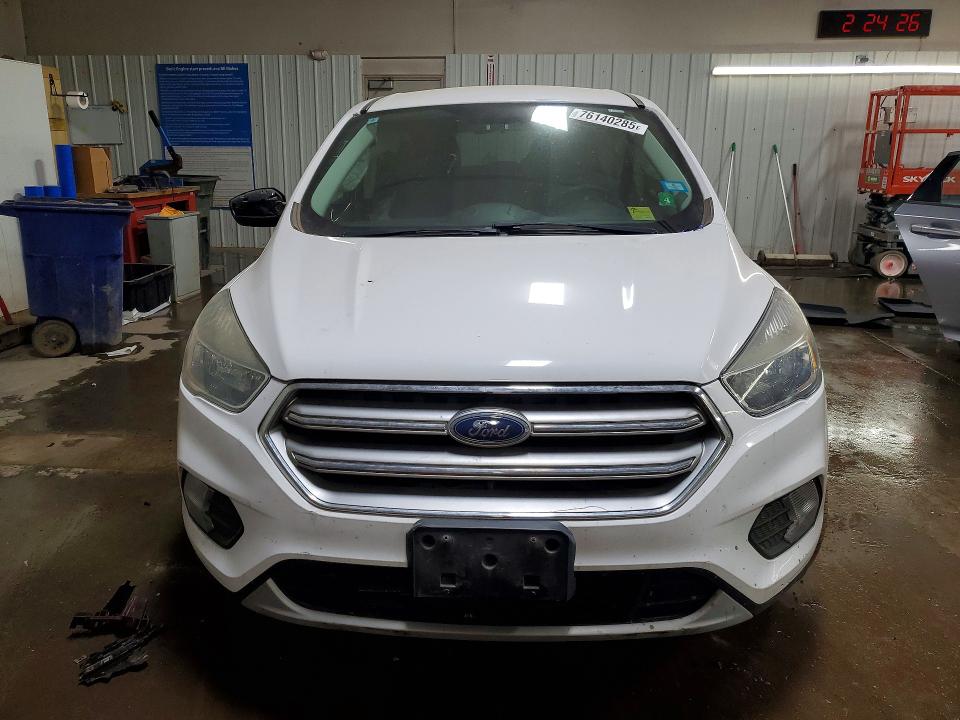 Photo 5 from auction – 2017 FORD ESCAPE with VIN 1FMCU0GD5HUD82214