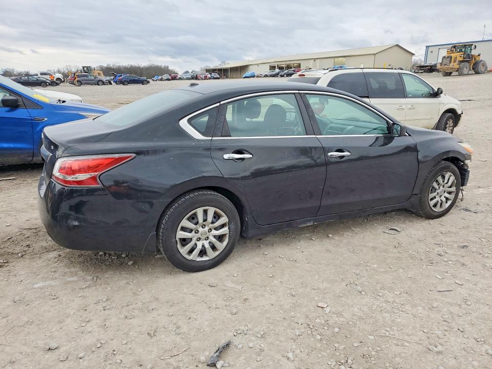 Photo 3 from auction – 2015 NISSAN ALTIMA with VIN 1N4AL3AP4FN360057