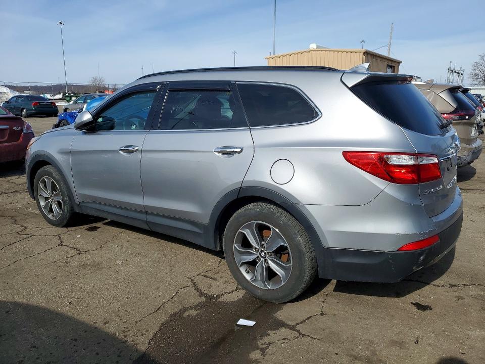 Photo 2 from auction – 2016 HYUNDAI SANTA FE with VIN KM8SMDHF3GU147151