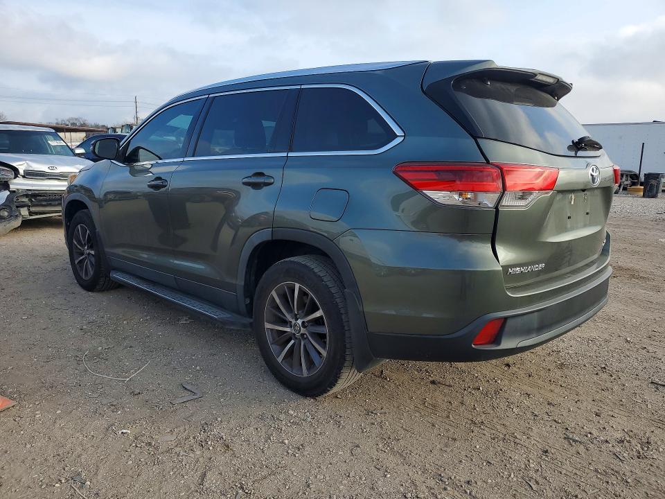 Photo 2 from auction – 2019 TOYOTA HIGHLANDER with VIN 5TDKZRFH4KS339246
