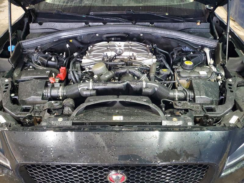 Photo 12 from auction – 2017 JAGUAR F-PACE with VIN SADCK2BV4HA067951