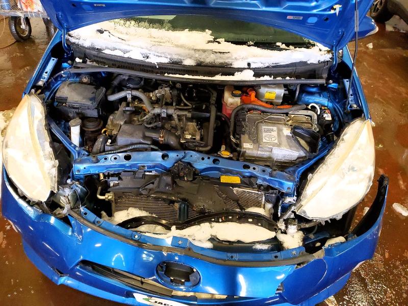 Photo 11 from auction – 2012 TOYOTA PRIUS C with VIN JTDKDTB32C1507485
