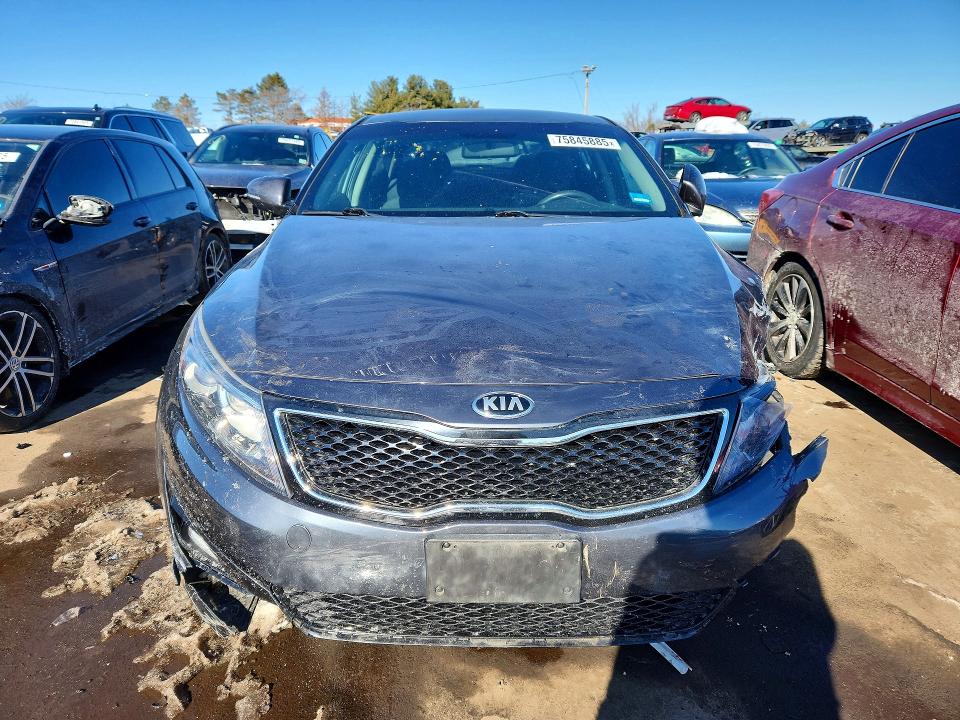 Photo 5 from auction – 2015 KIA OPTIMA LX with VIN KNAGM4A73F5625880