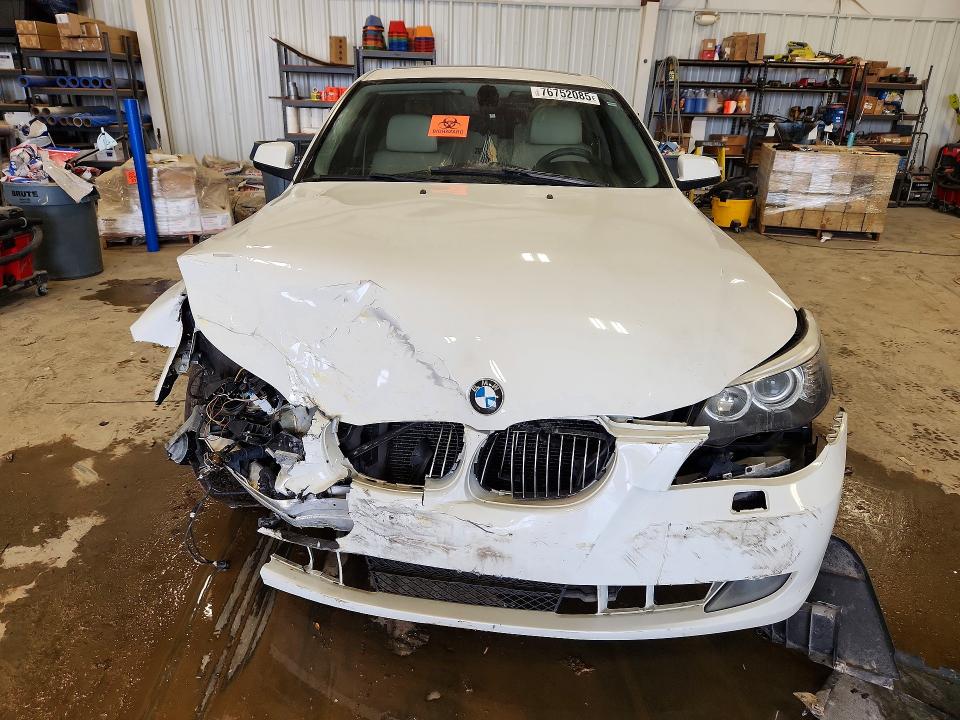 Photo 5 from auction – 2010 BMW 528 XI with VIN WBANV1C52AC389354