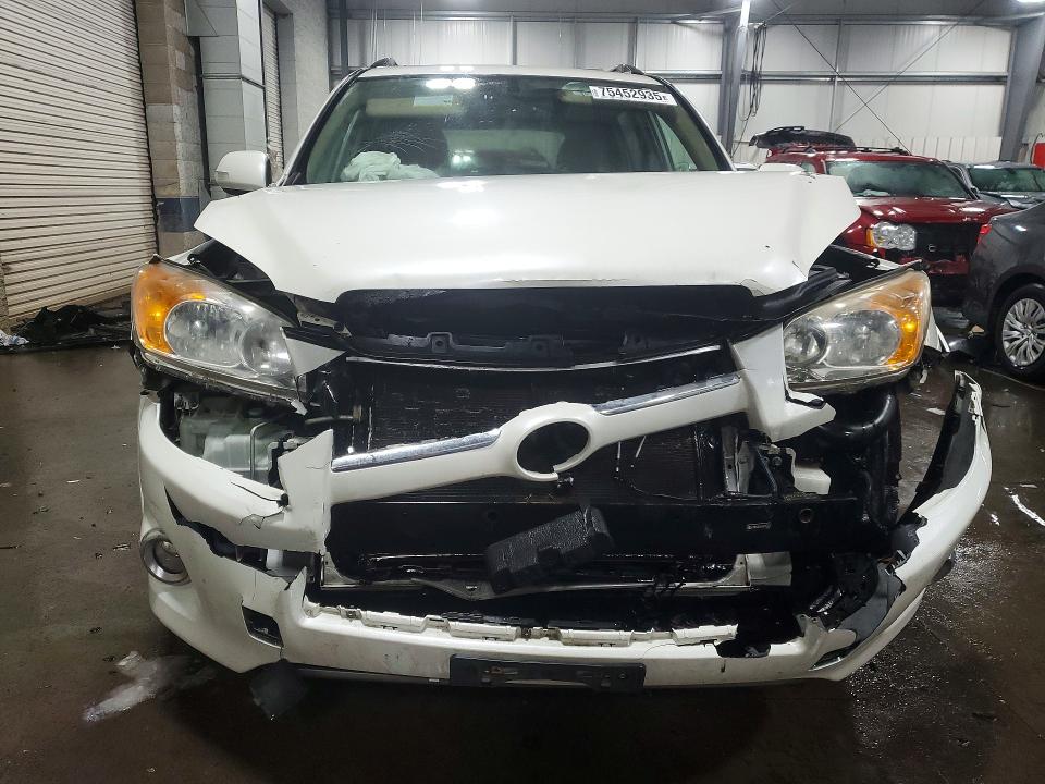 Photo 5 from auction – 2010 TOYOTA RAV4 LIMIT with VIN JTMDK4DV0A5085323