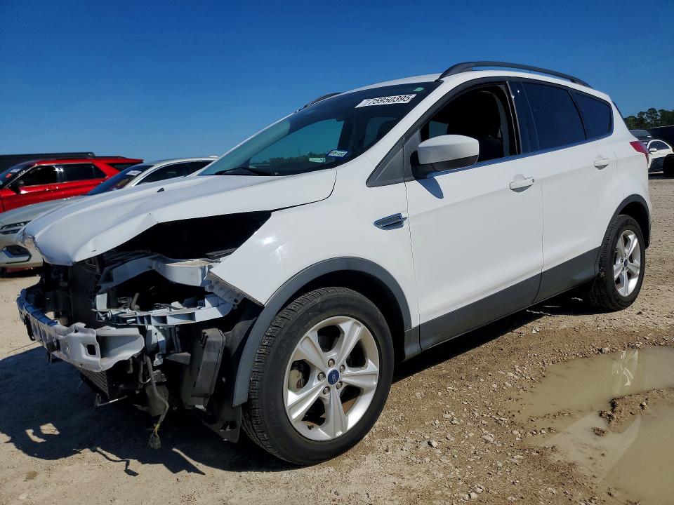 FORD ESCAPE 2016 with VIN 1FMCU0GX6GUB19920 - Photo from auction