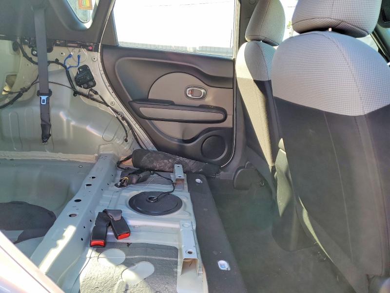 Photo 11 from auction – 2018 KIA SOUL with VIN KNDJN2A25J7596278