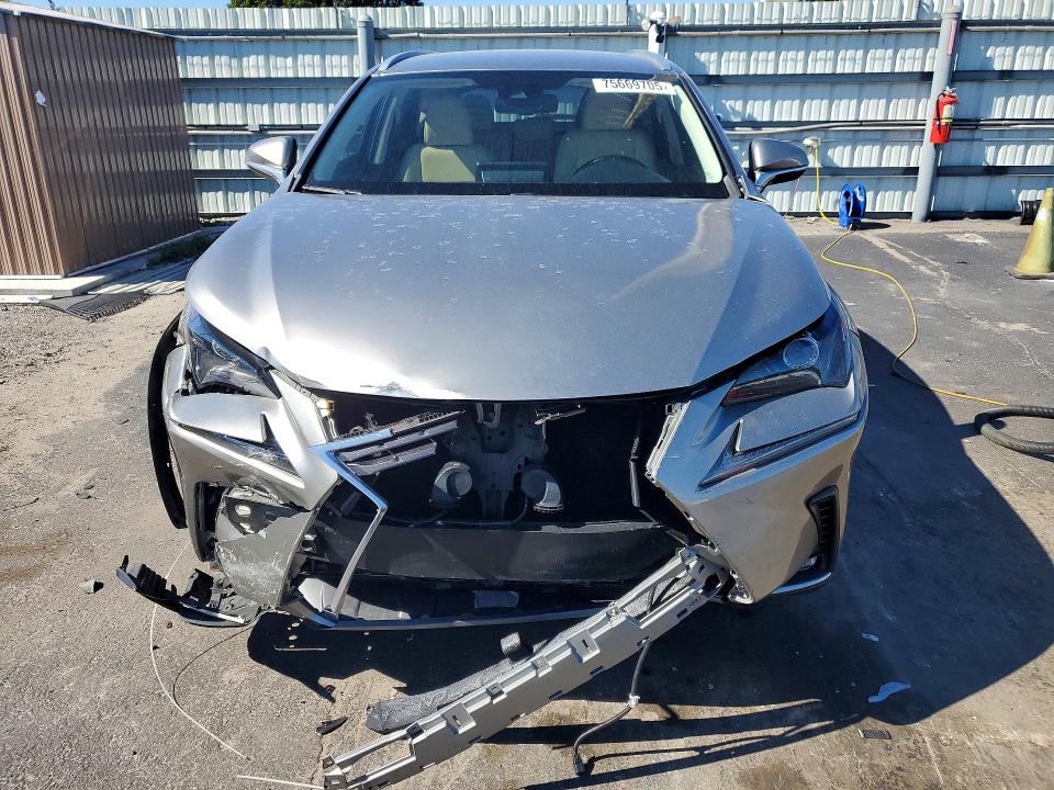 Photo 5 from auction – 2021 LEXUS NX with VIN JTJDARBZ1M2196780