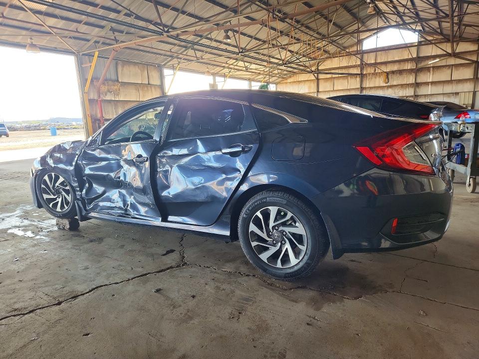 Photo 2 from auction – 2016 HONDA CIVIC with VIN 19XFC2F78GE072938