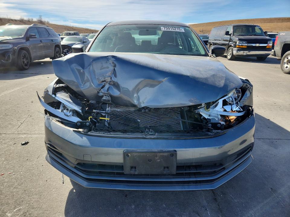 Photo 5 from auction – 2016 VOLKSWAGEN JETTA with VIN 3VW267AJ0GM405951