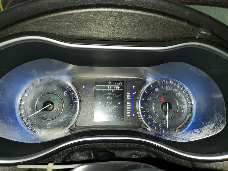 Photo 9 from auction – 2016 CHRYSLER 200 with VIN 1C3CCCAB9GN113209