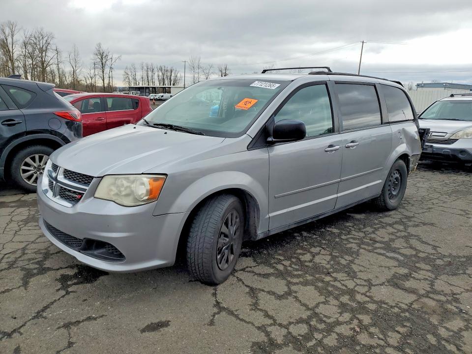 DODGE GRAND CARAVAN 2016 مع رقم تعريف المركبة 2C4RDGBG1GR355564 - صورة من المزاد