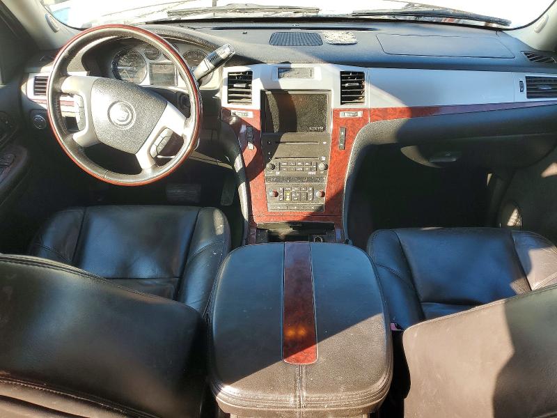 Photo 8 from auction – 2008 CADILLAC ESCALADE L with VIN 1GYFK63888R223784