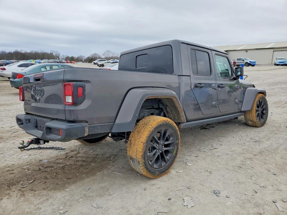 Photo 3 from auction – 2024 JEEP GLADIATOR with VIN 1C6HJTAG3RL129141