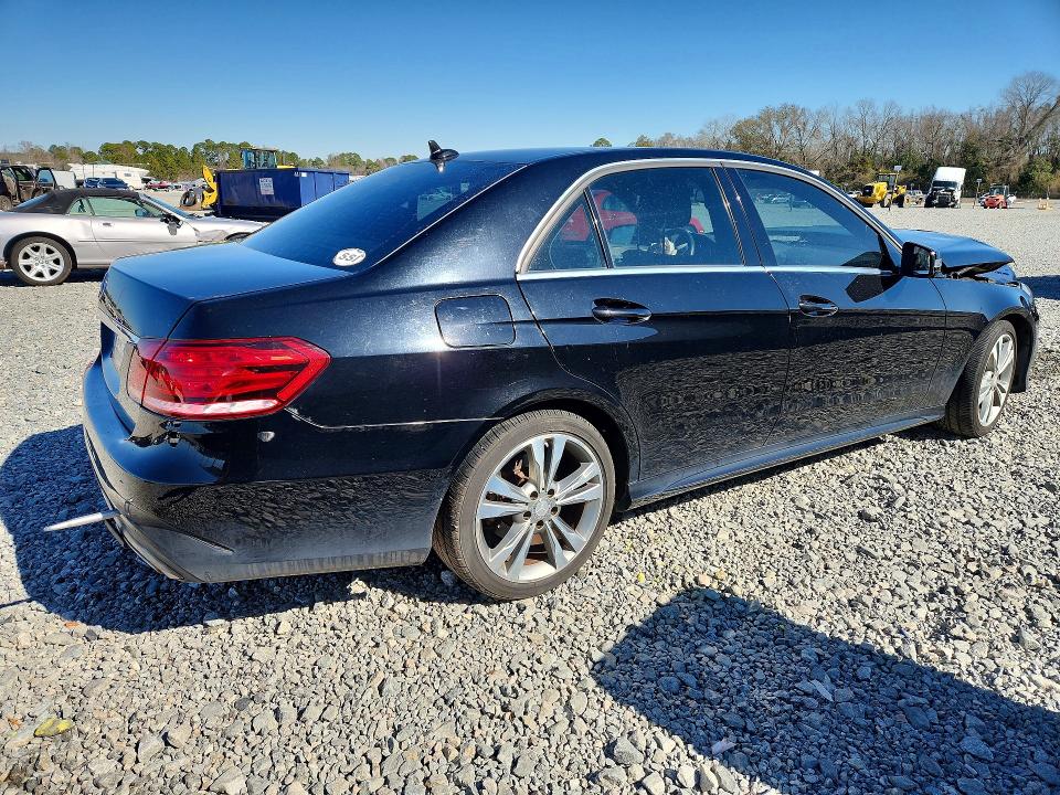 Photo 3 from auction – 2014 MERCEDES-BENZ E with VIN WDDHF5KB1EB011832