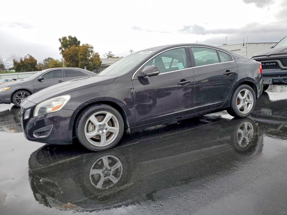 VOLVO S60 T5 2013 with VIN YV1612FS2D1222206 - Photo from auction