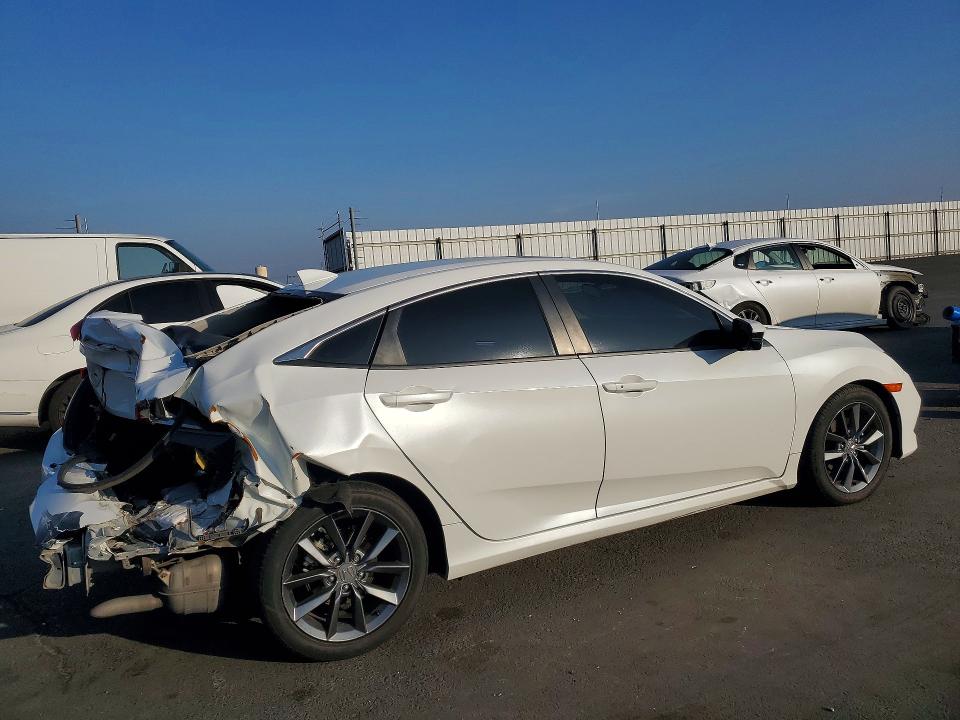 Photo 3 from auction – 2019 HONDA CIVIC EX with VIN JHMFC1F38KX012494