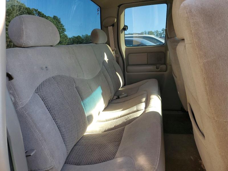 Photo 10 from auction – 2002 CHEVROLET SILVERADO with VIN 2GCEC19V521101592