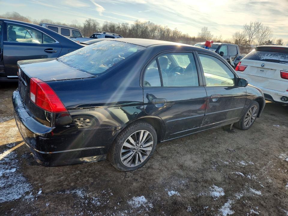 Photo 3 from auction – 2005 HONDA CIVIC DX V with VIN 2HGES16375H579841
