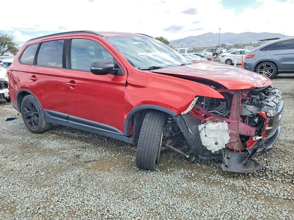Photo 4 from auction – 2018 MITSUBISHI OUTLANDER with VIN JA4AD3A35JZ046966