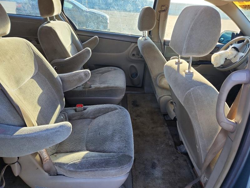 Photo 11 from auction – 2005 TOYOTA SIENNA with VIN 5TDZA23C05S368429
