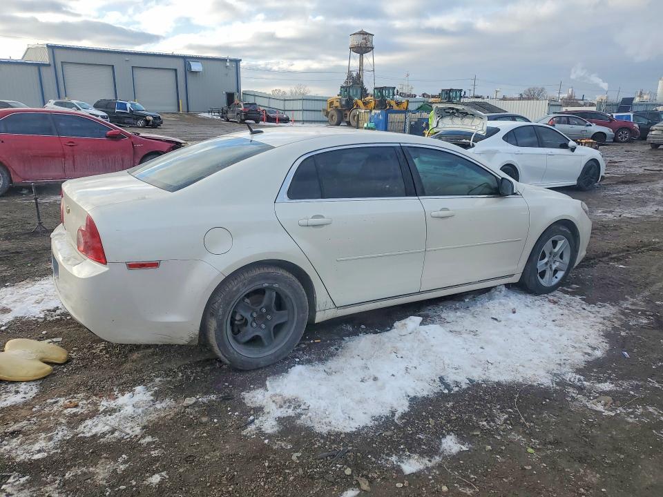 Photo 3 from auction – 2011 CHEVROLET MALIBU with VIN 1G1ZC5E11BF276791