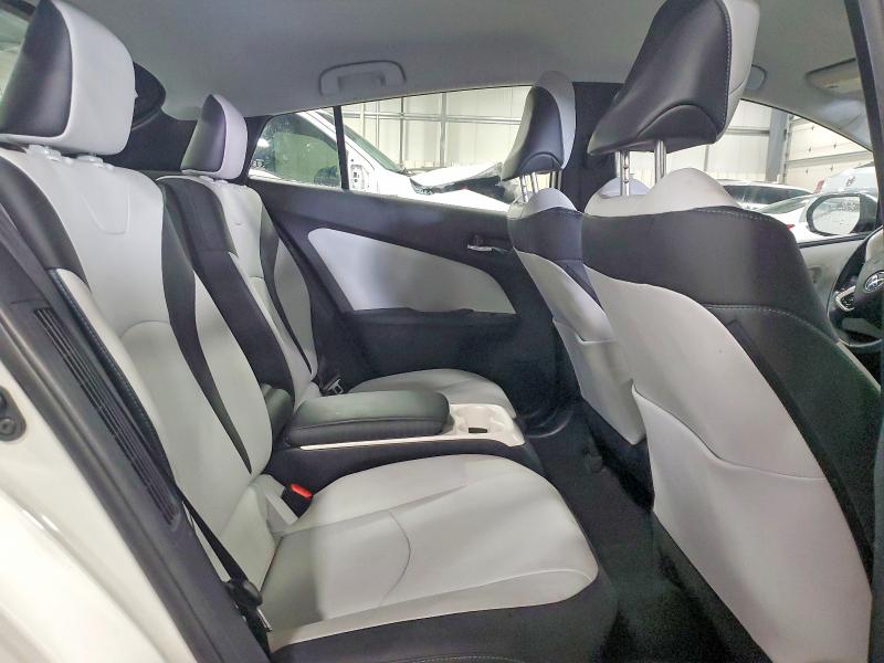 Photo 11 from auction – 2017 TOYOTA PRIUS PRIME with VIN JTDKARFPXH3021964