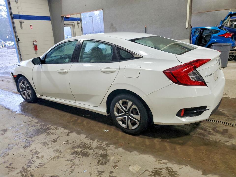 Photo 2 from auction – 2018 HONDA CIVIC with VIN 2HGFC2F56JH603274