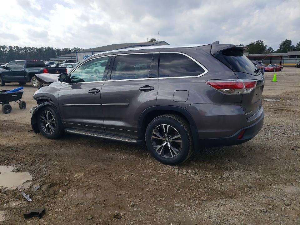 Photo 2 from auction – 2016 TOYOTA HIGHLANDER with VIN 5TDKKRFHXGS504728