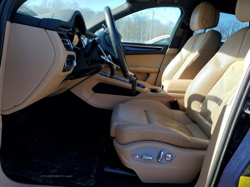 Photo 7 from auction – 2022 PORSCHE MACAN with VIN WP1AA2A53NLB11654