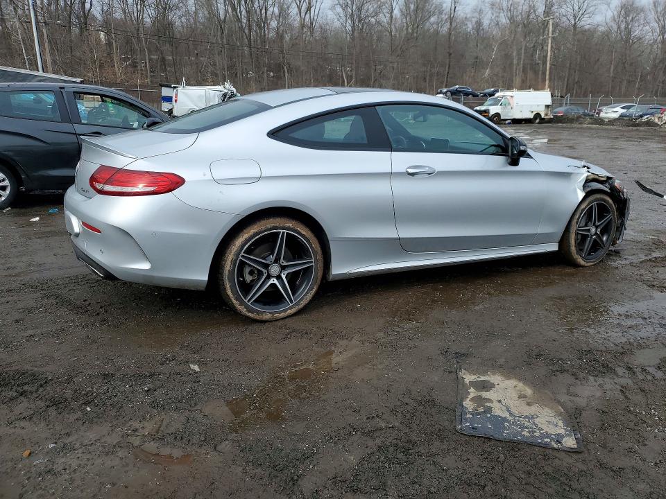 Photo 3 from auction – 2017 MERCEDES-BENZ C with VIN WDDWJ4KB4HF375045