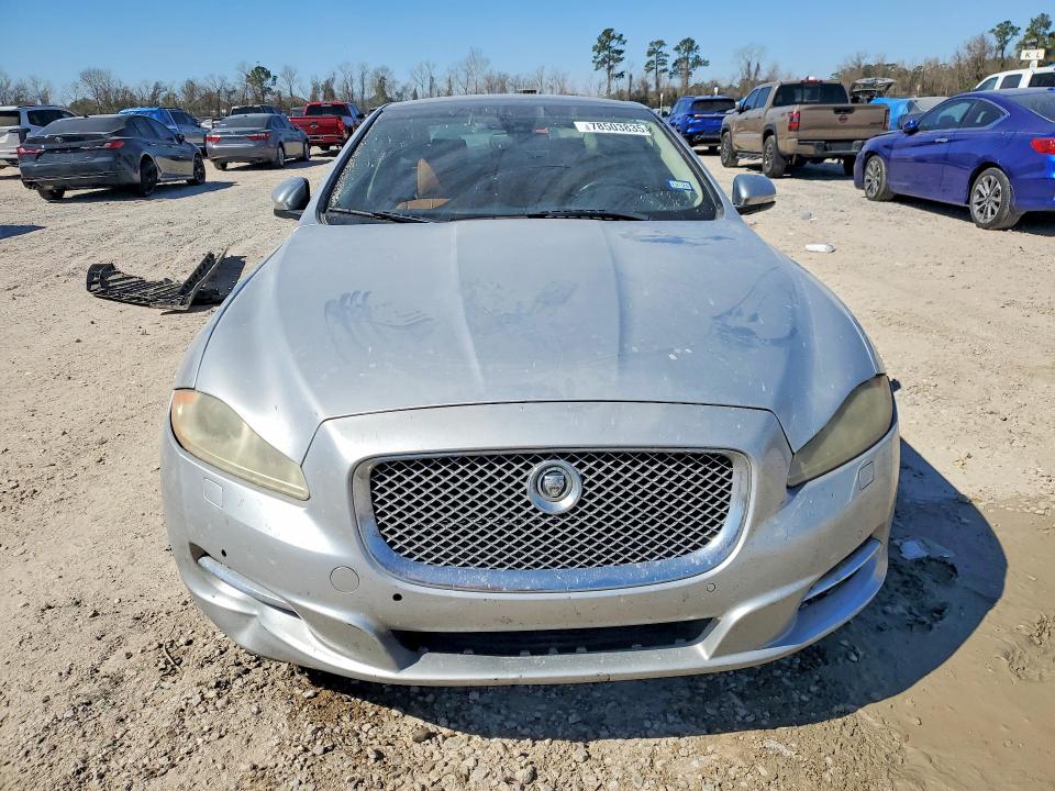 Photo 5 from auction – 2012 JAGUAR XJL with VIN SAJWA2GB5CLV22475