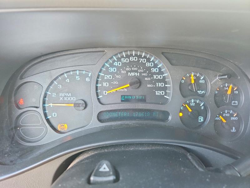 Photo 9 from auction – 2004 CHEVROLET SILVERADO with VIN 2GCEK13T341349465